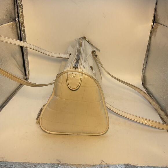 Dooney & Bourke Crocodile Bayou barrel Shoulder Bag Vtg Patent Leather White - Picture 3 of 16